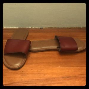 Universal Thread Brown Sandal